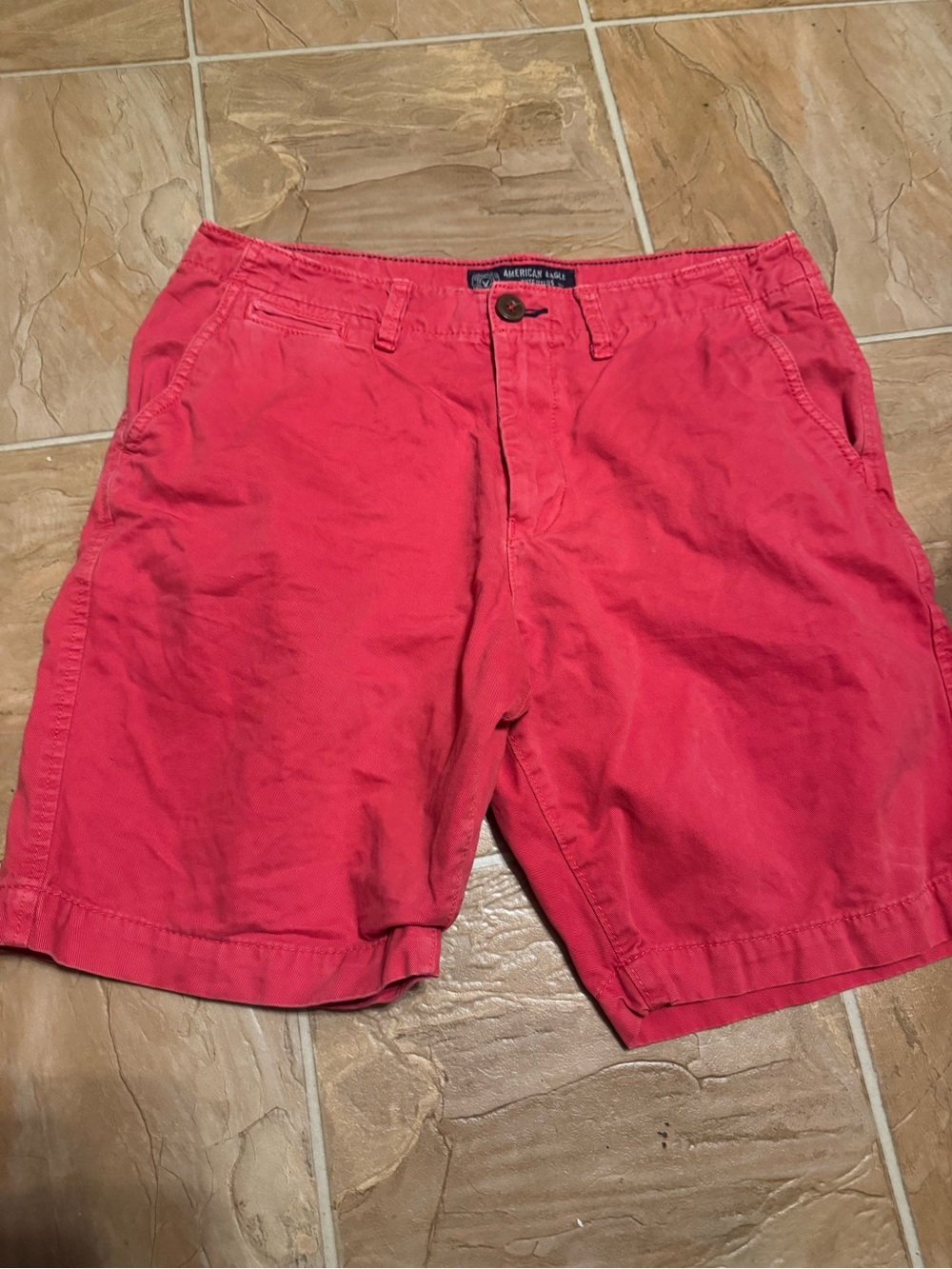 American Eagle Outfitters Men’s Coral-Red Flat Front Shorts